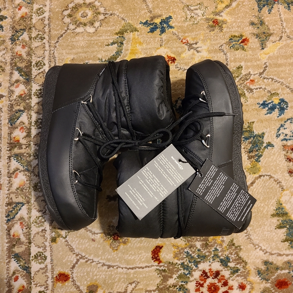 MOON BOOTS Black Nylon Low Moon Boot - Picture 8 of 12